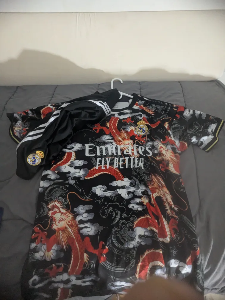 Real Madrid Mbappe #9 Dragon Jersey - XXL image indicator(5)