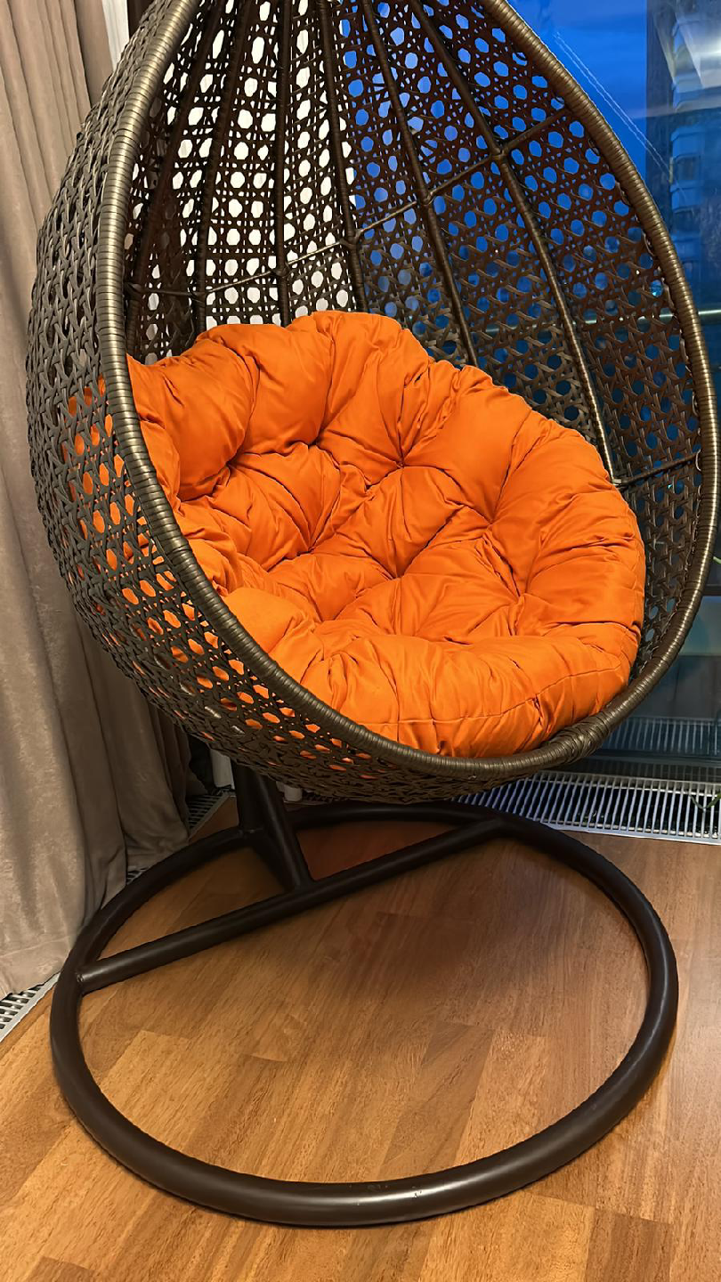 Brand New Heavy Duty Hanging Chair with Orange Cushion - photo 2