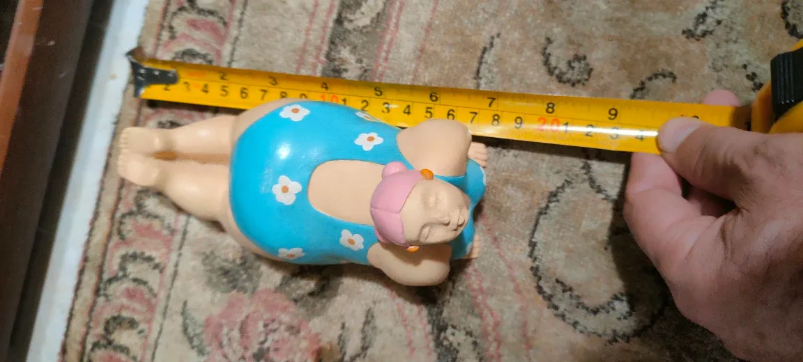 Two Vintage Ceramic Sunbather Figurines image indicator(7)