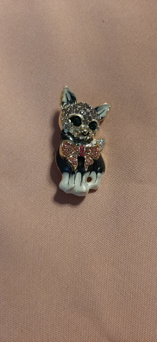 Cat Pin with Rhinestones