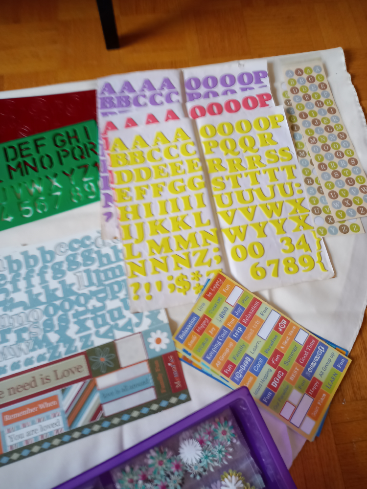 huge lot of scrapbook supplies. - photo 5