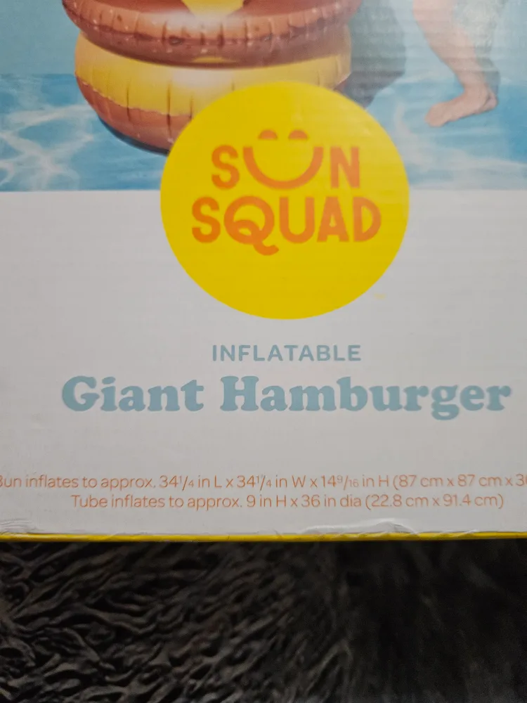 Sun Squad Inflatable Giant Hamburger Pool Float 🥕 image indicator(3)