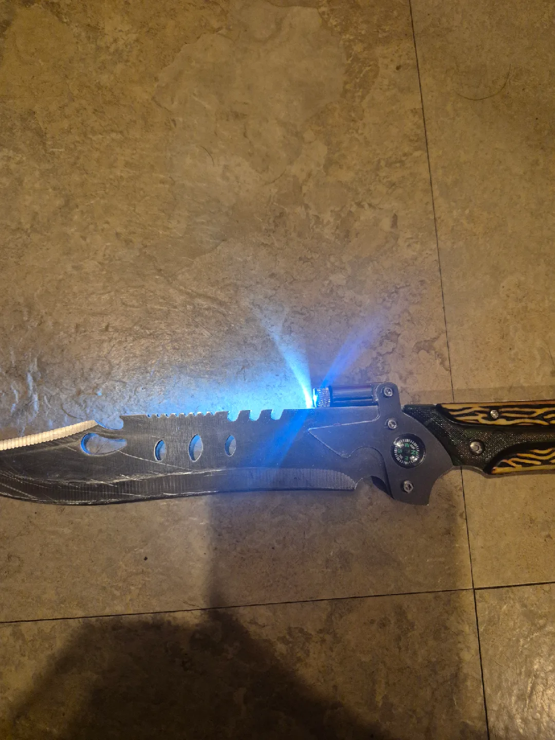 Survival Knife with Sheath image indicator(4)