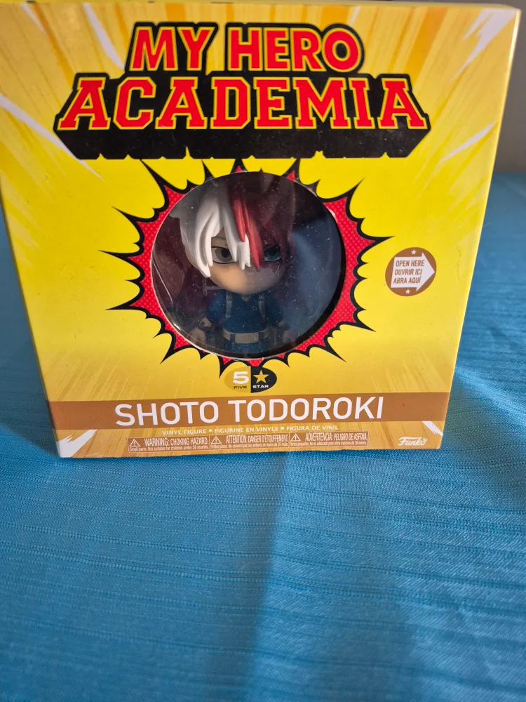 My Hero Academia Shoto Todoroki Vinyl Figure thumbnail