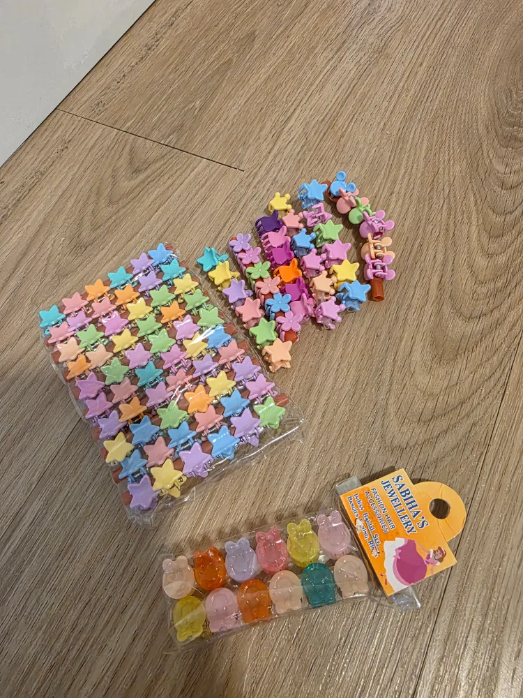 Hair Accessories Bundle - New image indicator(2)