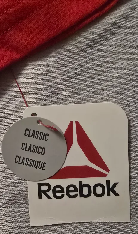 NEW! Reebok Red T-Shirt - Size 10/12 image indicator(8)