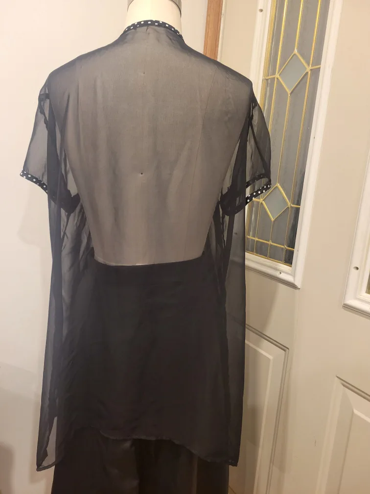 Women's M/L Meah Top image indicator(3)