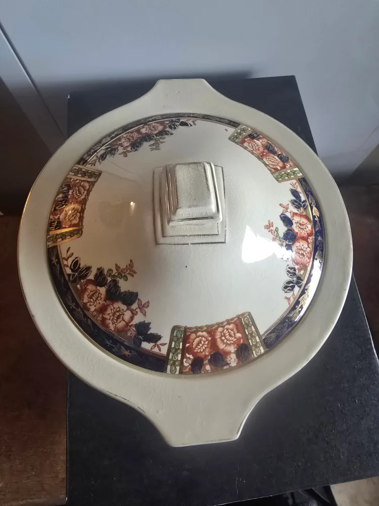 Windsor Derby , Thomas Hughes & Son Bowl with Lid image indicator(3)
