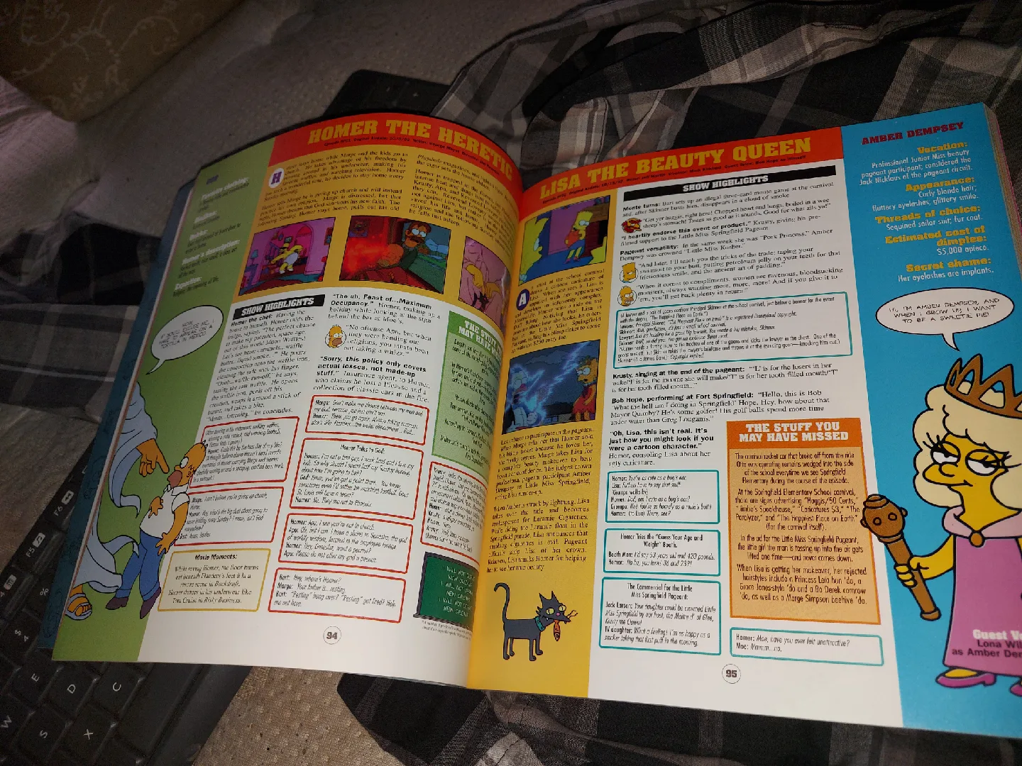 The Simpsons Guide & Beyond Forever Books image indicator(2)
