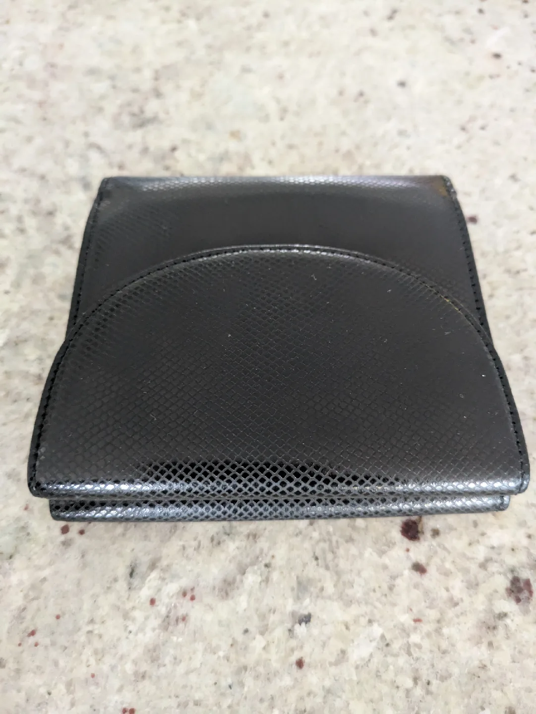 Mont Blanc Italian black leather wallet image indicator(3)