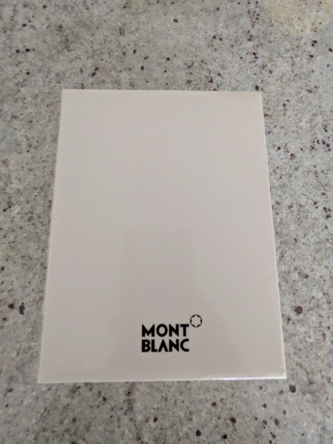 Mont Blanc Italian black leather wallet image indicator(7)