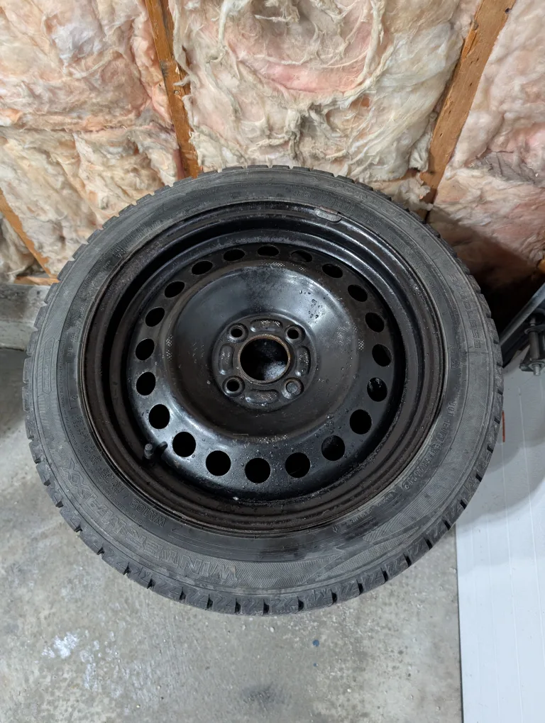 (4)-185/55R16 Winter Tires On Steel Rims 4x108 Ford Focus image indicator(7)