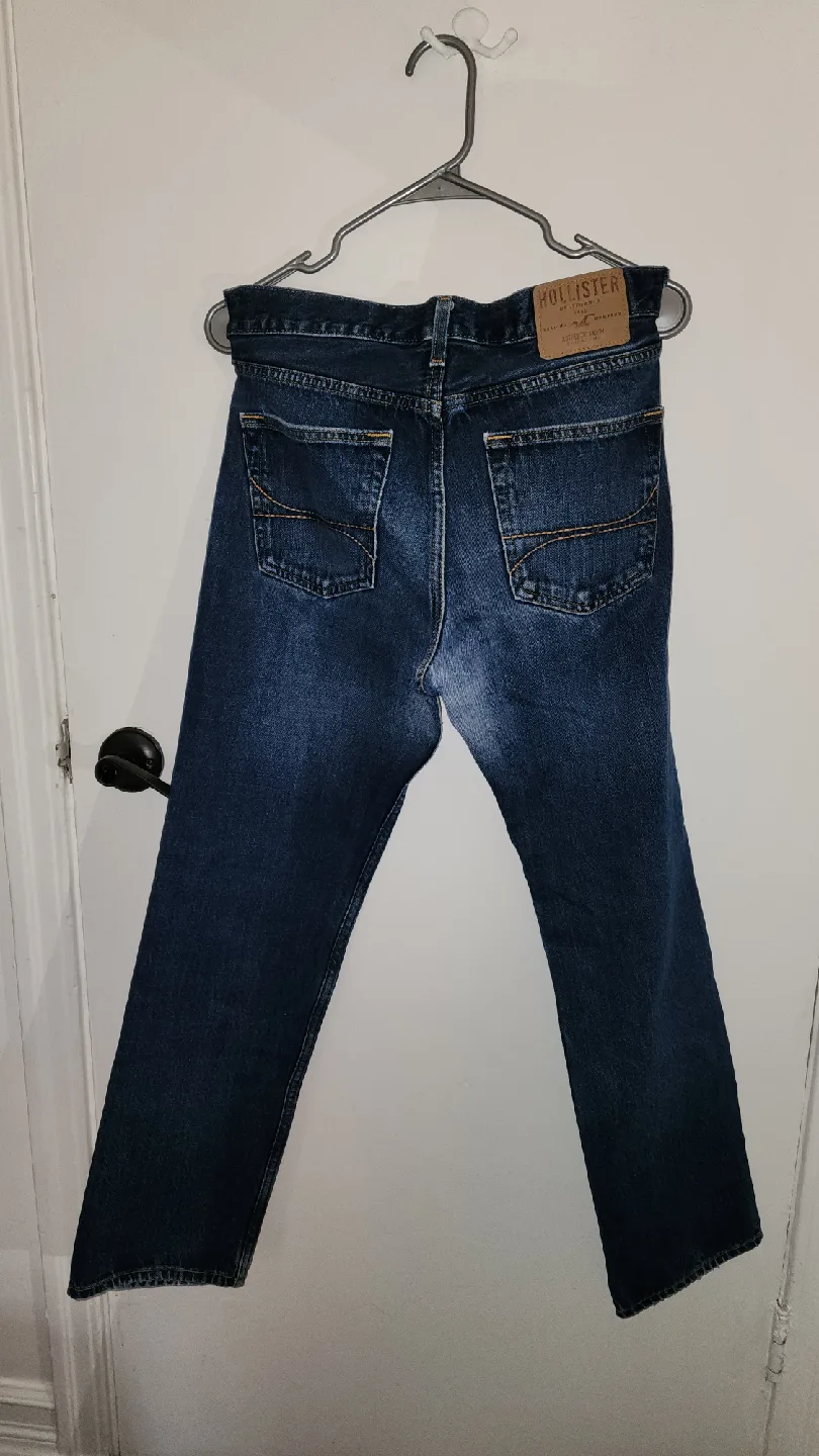 Hollister Classic Straight Jeans W31 L30 image indicator(6)
