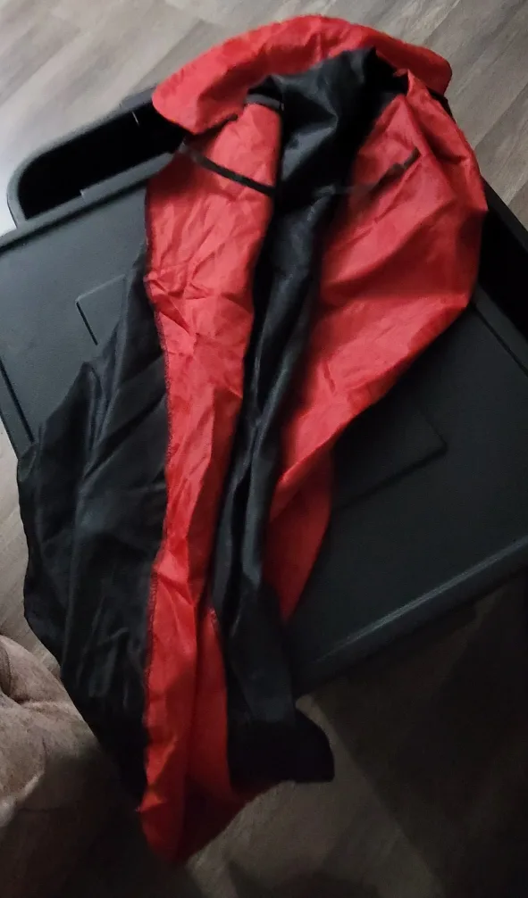 Kids Vampire Cape thumbnail