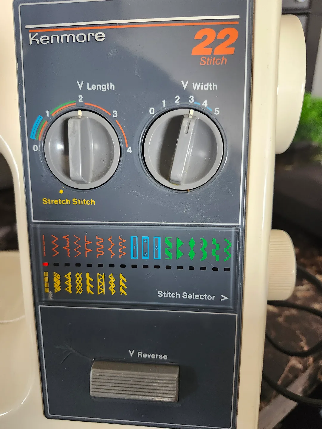 Kenmore 22 Stitch Sewing Machine image indicator(3)
