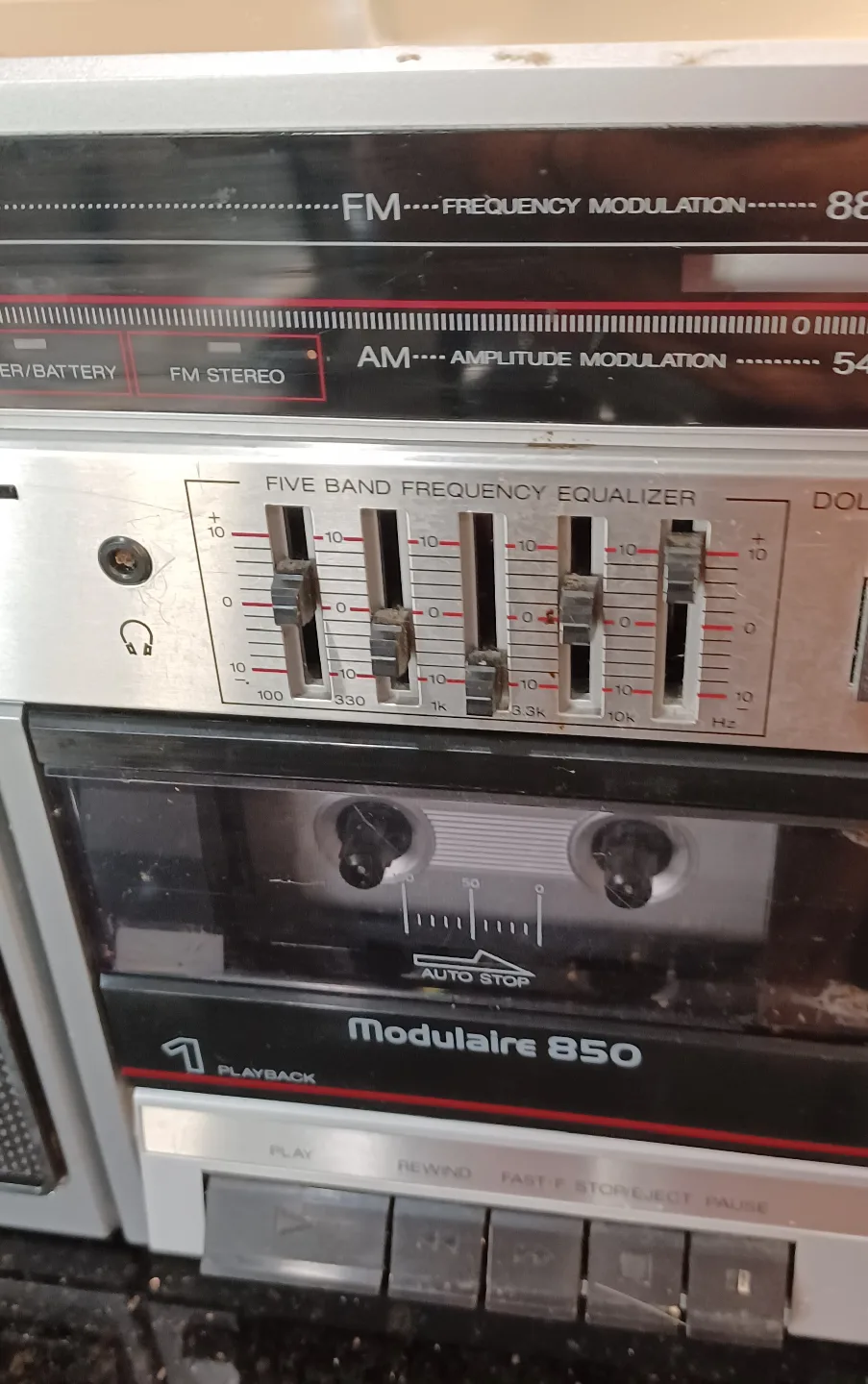 Realistic Modulaire 850 AM/FM Stereo Radio Cassette Recorder image indicator(3)