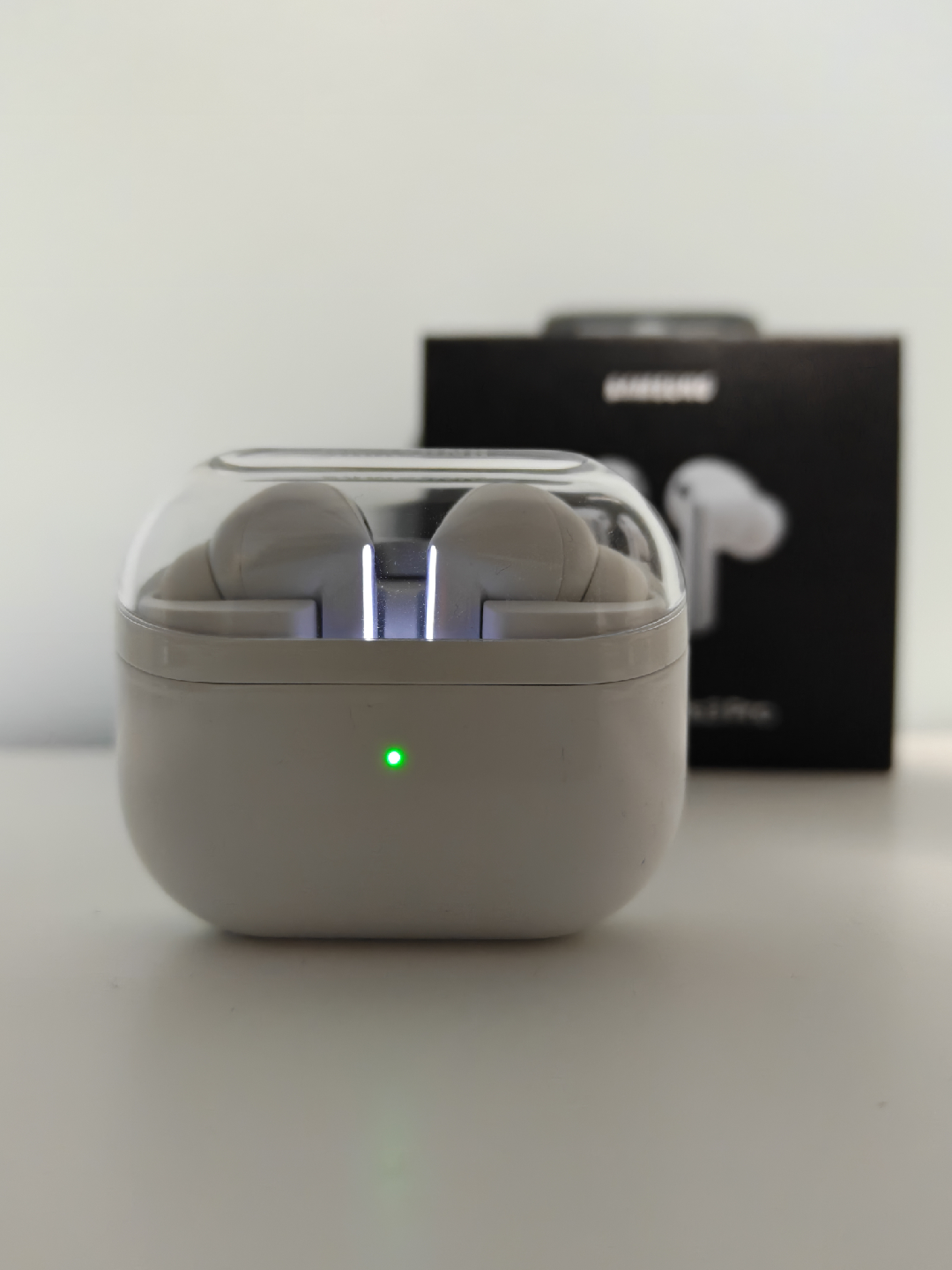 Samsung Galaxy Buds3 Pro - White, Like New! - photo 4