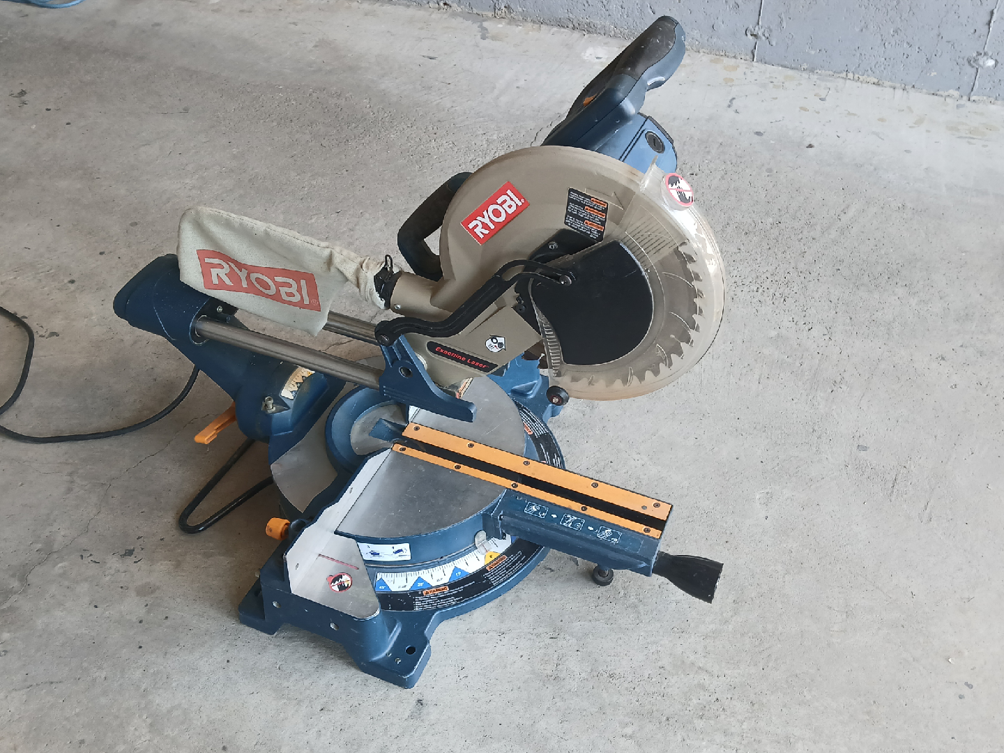 Ryobi Miter Saw - photo 4