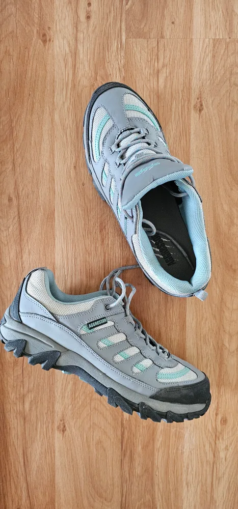 Aggressor MT-81079A Hiking Shoes - Size 10 image indicator(2)