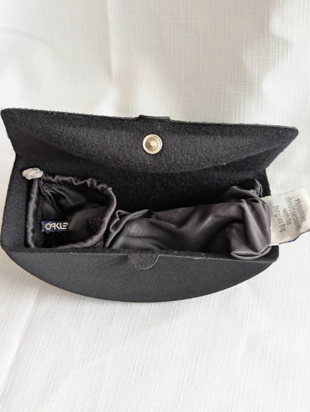 Oakley clear Software glasses with blue arms & Case image indicator(8)