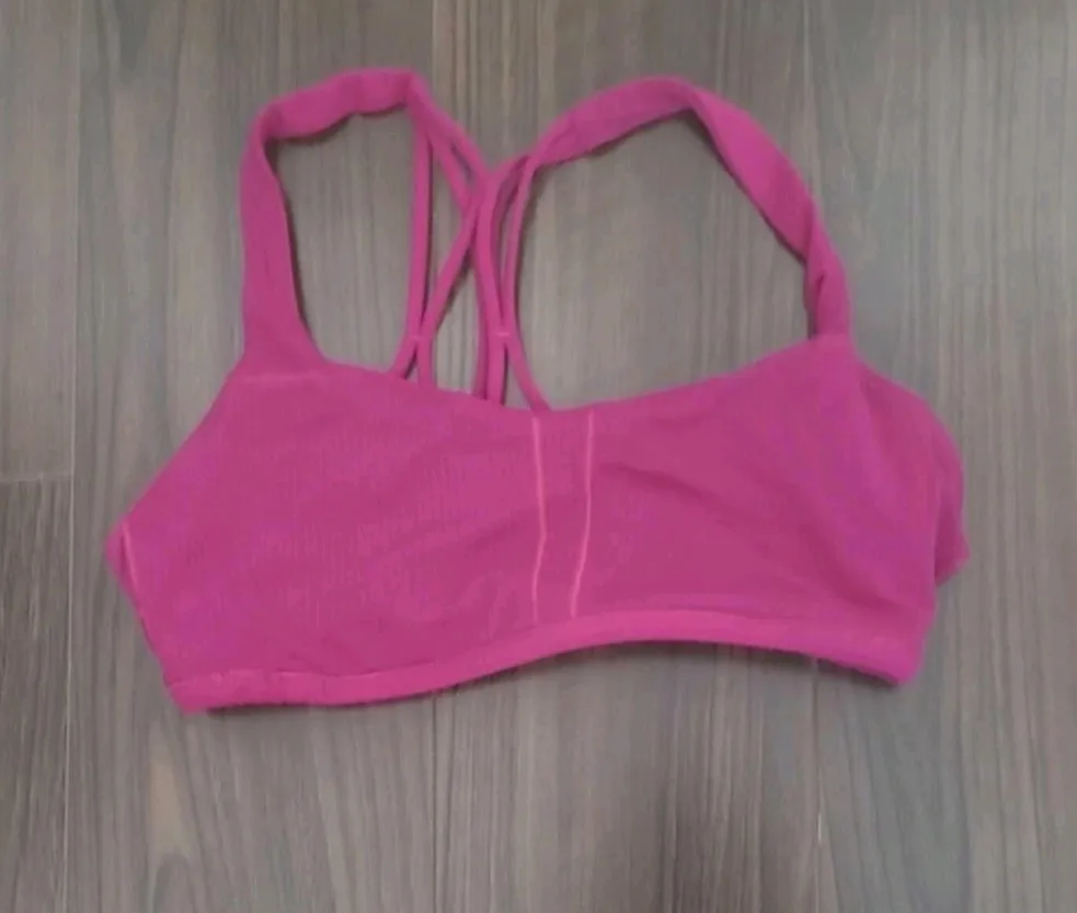 Lululemon sports bra, Size 6, Pink thumbnail