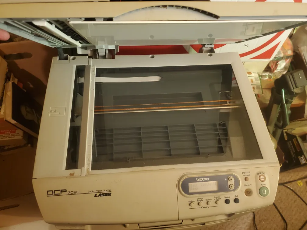 Brother DCP 7020 Laser Printer Scanner Copier image indicator(2)