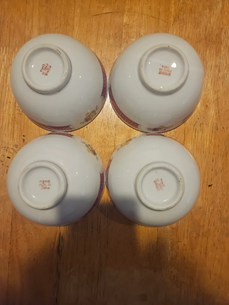Set of 4 Ceramic China Bowls image indicator(4)