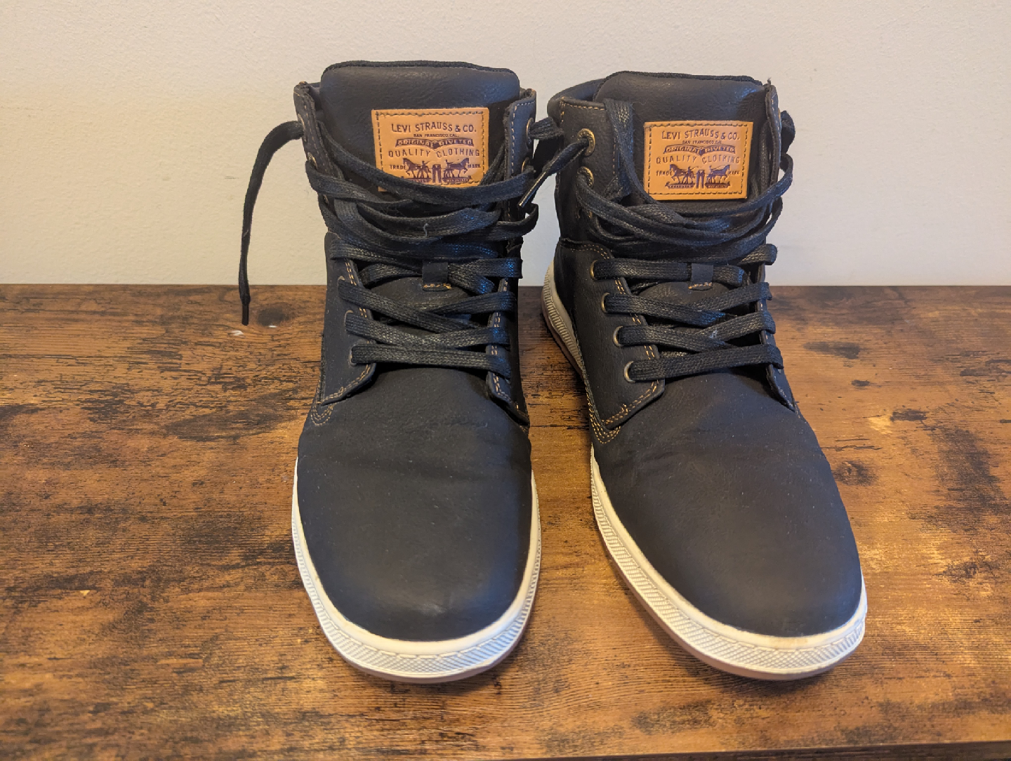 Levi's Men's Black High-Top Sneakers Size 9.5