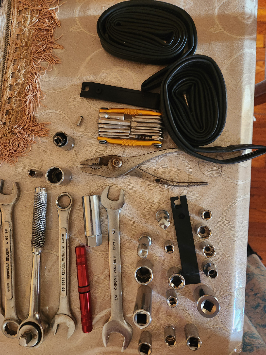 Mixed Lot of bike tools - photo 2
