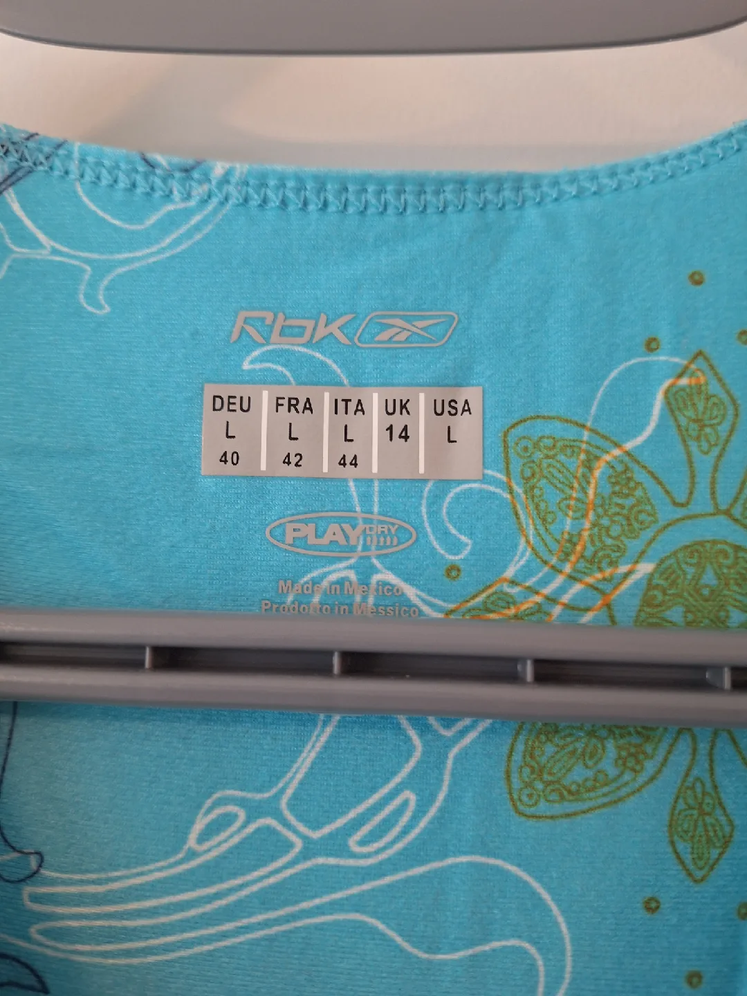 Reebok Play Dry Tank Top - Size L image indicator(3)