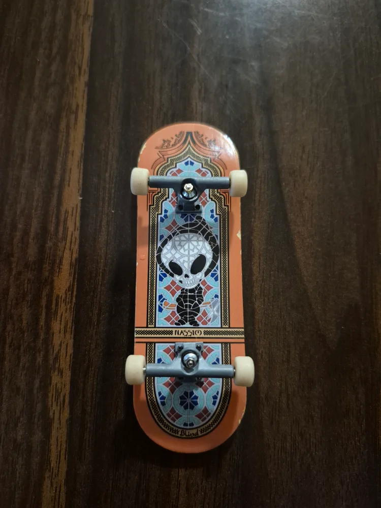 Tech Deck Fingerboard with Accessories image indicator(2)