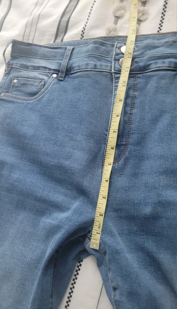 Suko Jeans Size 14 - High Waist Sustainable Denim image indicator(9)