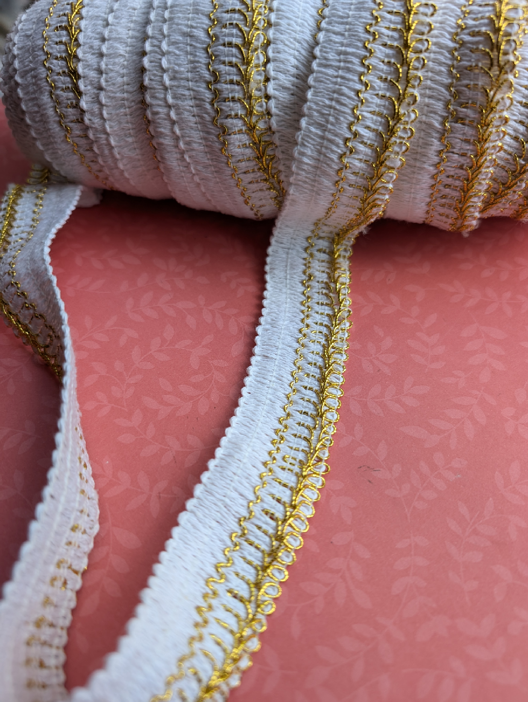 White & Gold Decorative Trim - 9 yards - photo 2