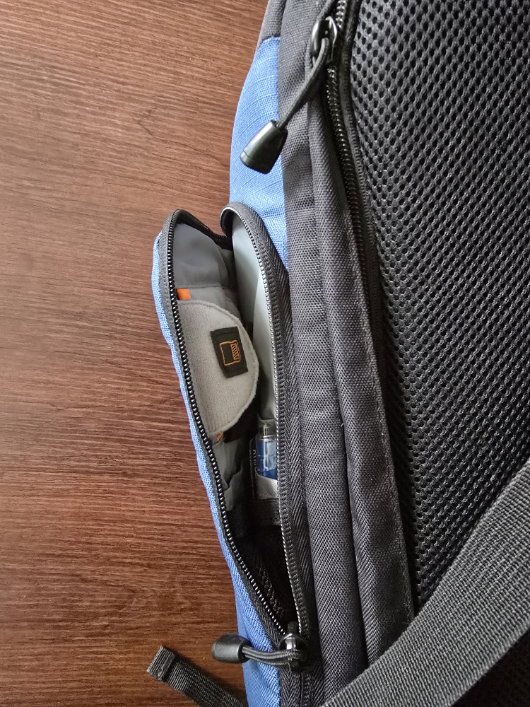 Lowepro Flipside 300 Camera Backpack - photo 2