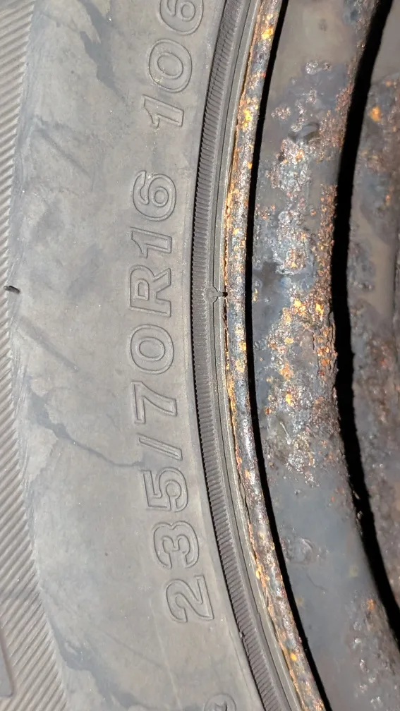 Used Winter Tires image indicator(6)