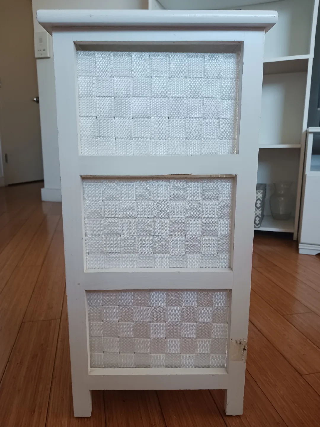 White Woven 3-Drawer Wood Storage Unit image indicator(8)