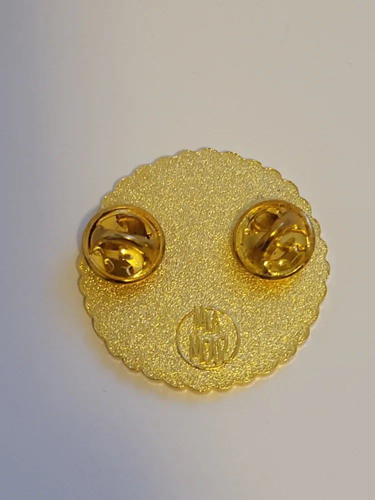 Mia Mouz Enamel Pin image indicator(3)