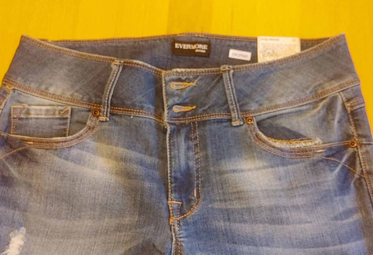 Evermore Denim Crop Skinny Jeans - Size 11 image indicator(7)