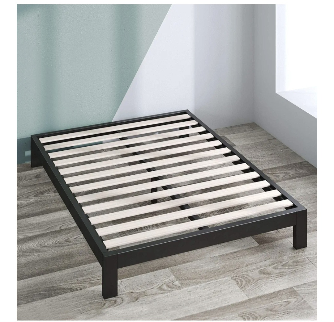 Full-size Metal Bed Frame - Black