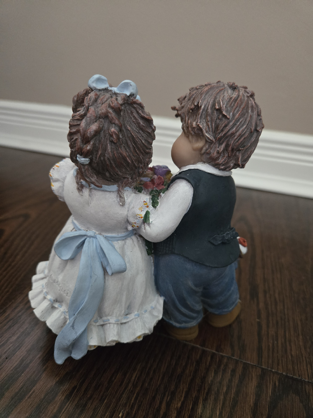 Ceramic Figurine of a Boy and Girl with Flowers and a Heart - photo 4