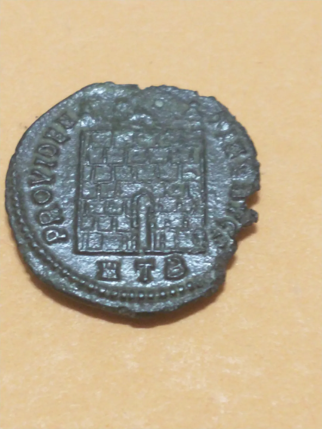 Beautiful 308-324 AD Emperor Licinius ancient Roman coin image indicator(3)