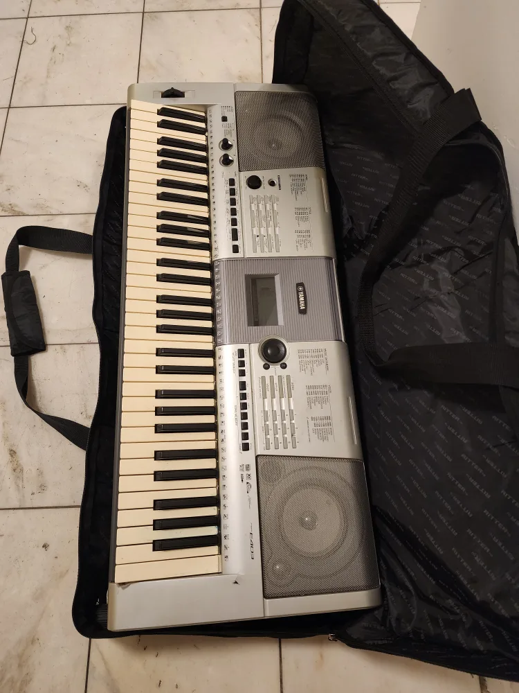 Yamaha PSR-E403 Keyboard with Ritter Gig Bag image indicator(4)