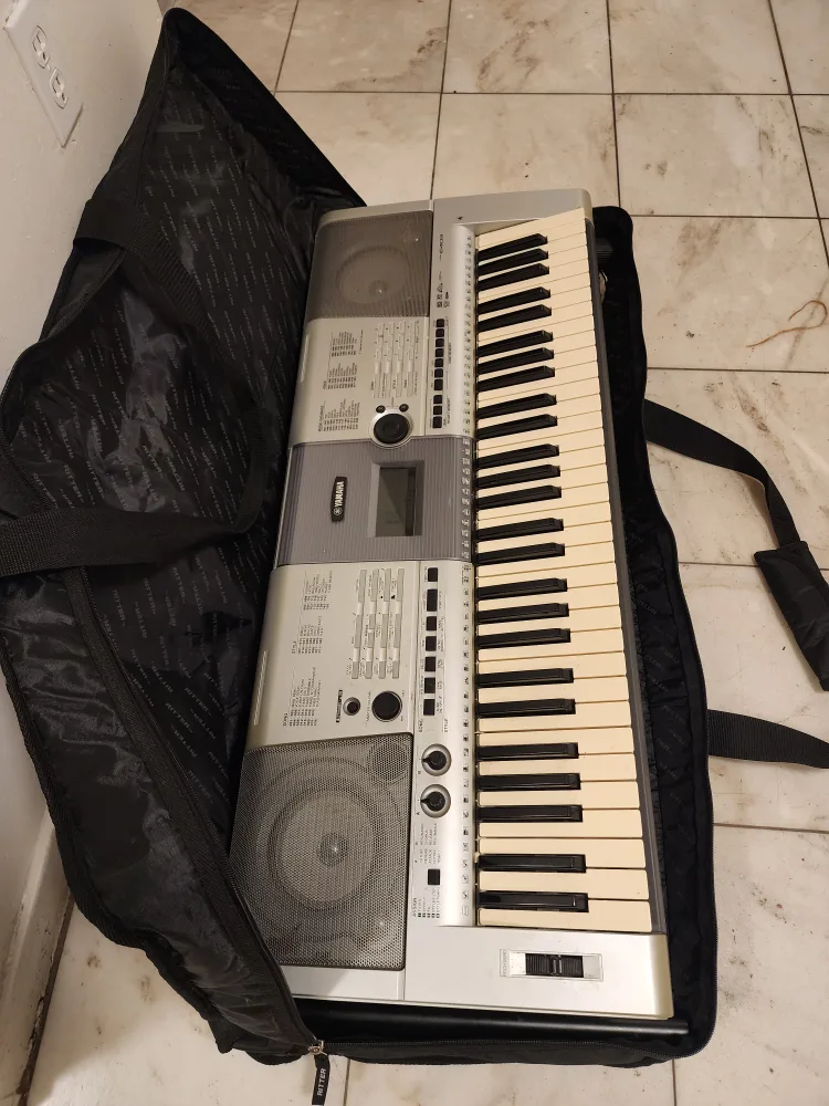 Yamaha PSR-E403 Keyboard with Ritter Gig Bag image indicator(7)