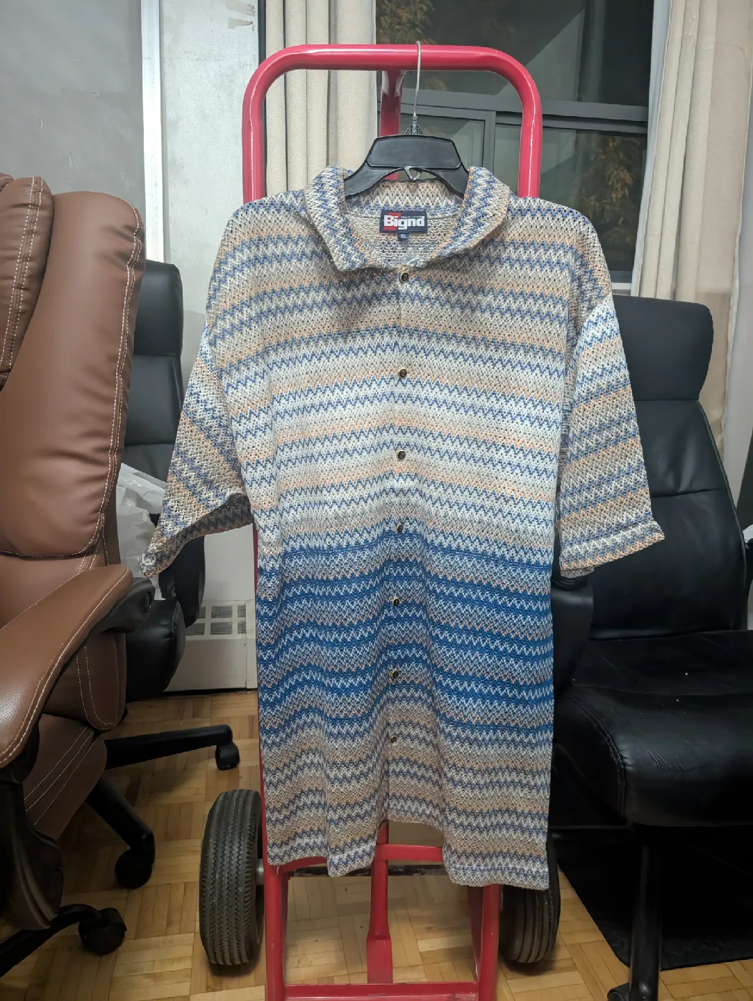 XL/ XXL Shorts/Joggers/Shirts - New With Tags image indicator(8)