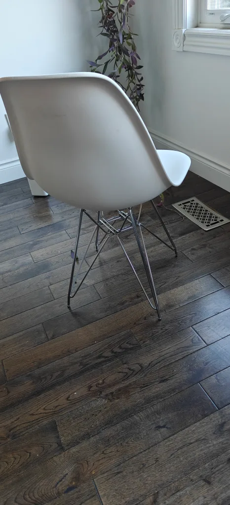 Structube Eames Style White Dining Chair image indicator(3)