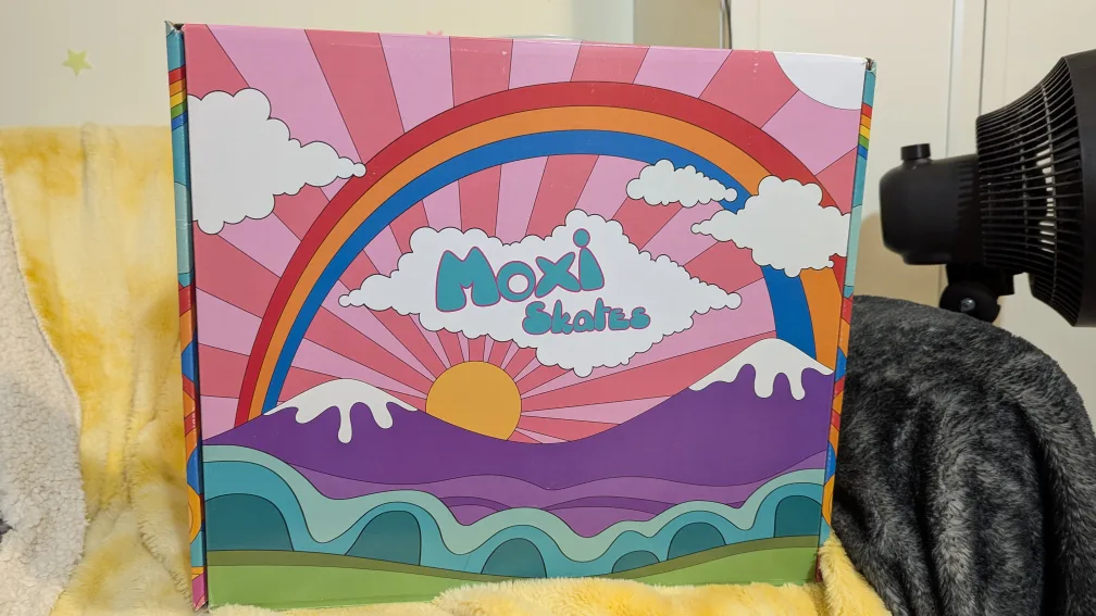 Like New Moxi Skates Rainbow Rider Sunshine Yellow Size 6 image indicator(2)