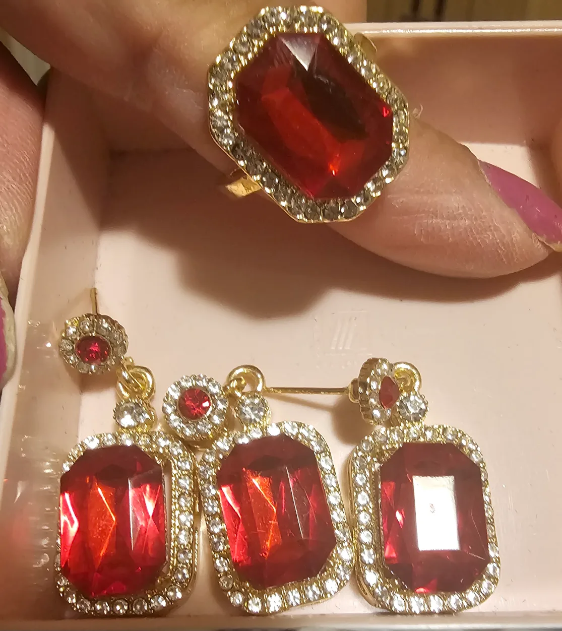 Red Stone Jewellery Set