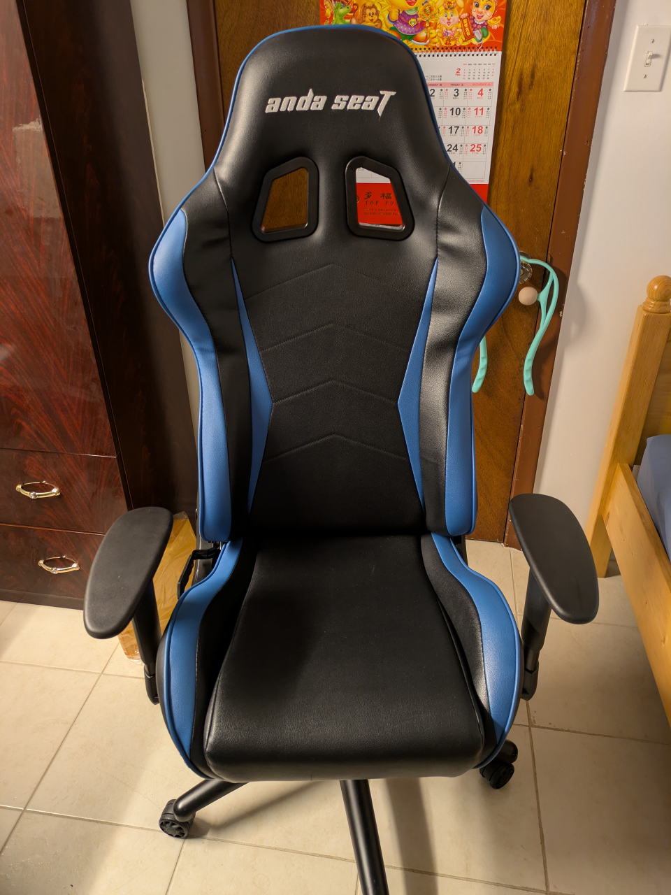 Anda Seat Gaming Chair - Black & Blue