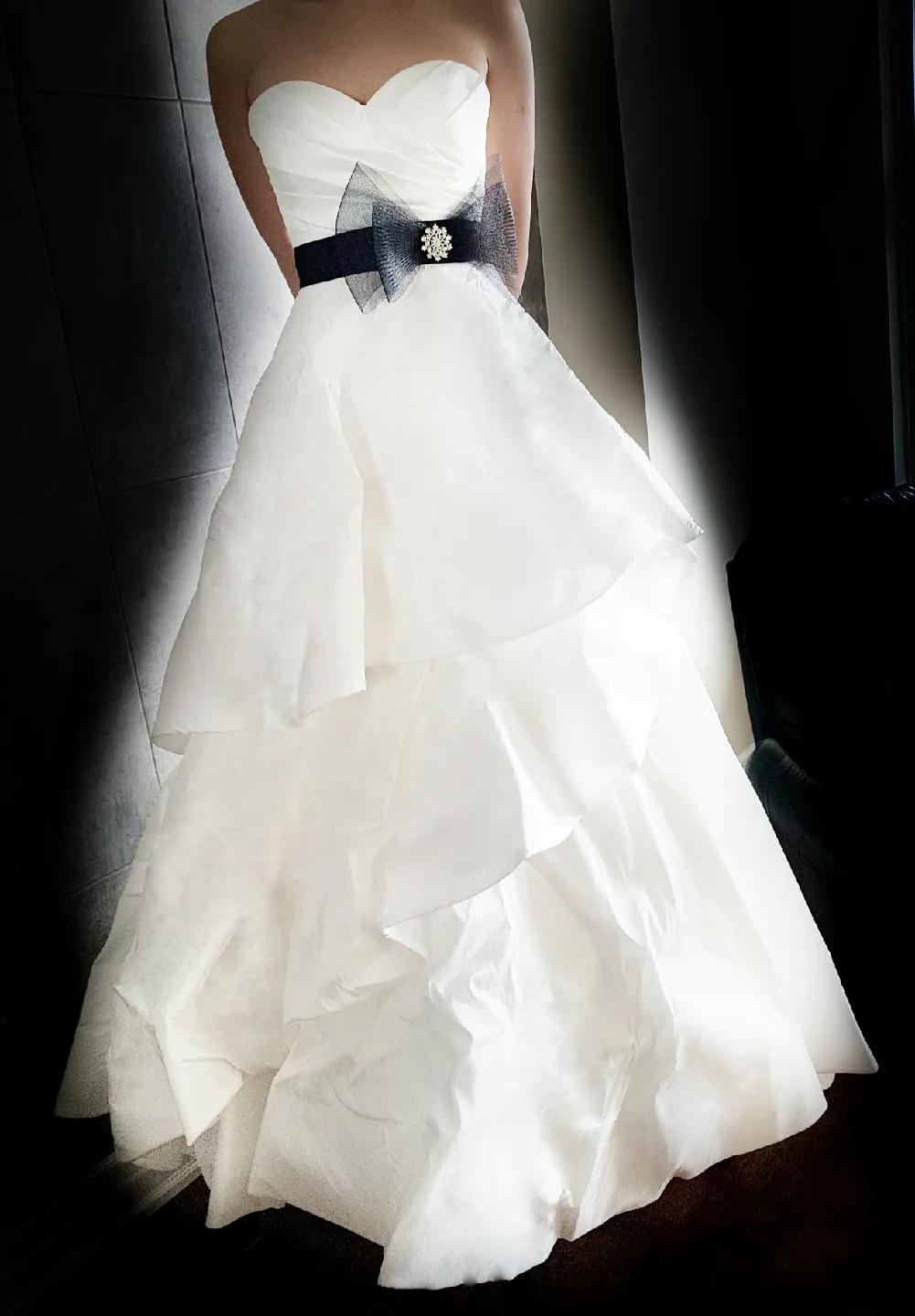 White Wedding Dresses image indicator(3)