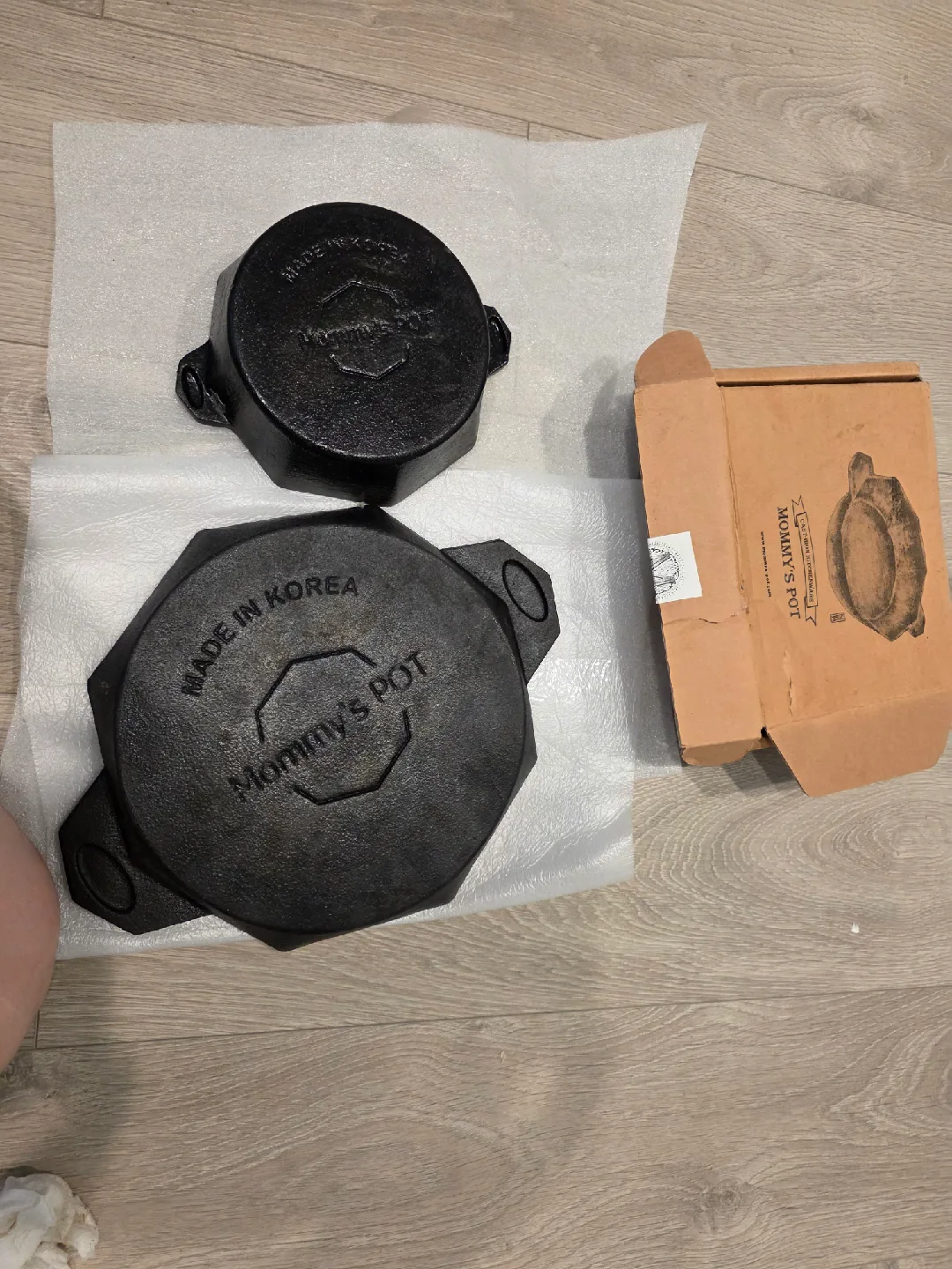 Mommy's Pot Cast Iron Cookware Set image indicator(2)